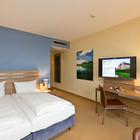 Seehotel Fleesensee 4*