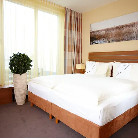 Seehotel Fleesensee 고렌레빈