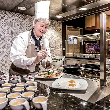 Seehotel Fleesensee 4*