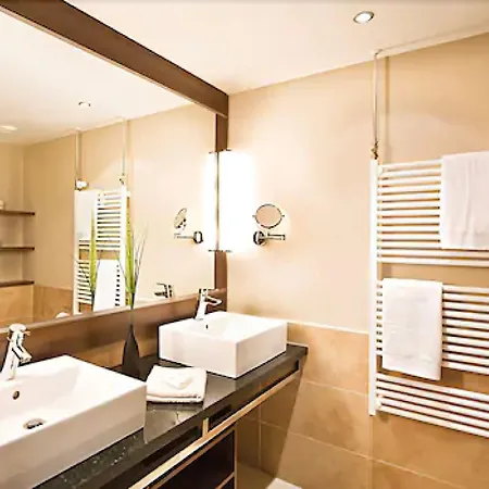 Seehotel Fleesensee מלון 4*