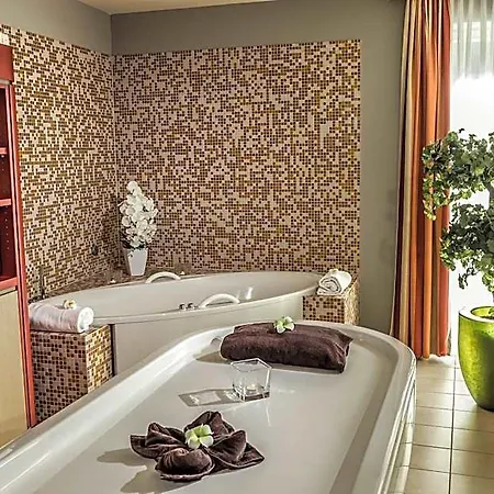 Seehotel Fleesensee 4*