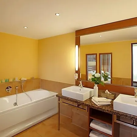 Seehotel Fleesensee 호텔 4*