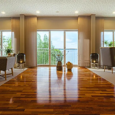 Seehotel Fleesensee 4*