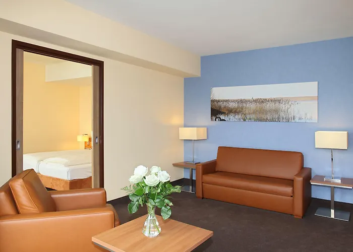 Seehotel Fleesensee 4* Гёрен-Леббин