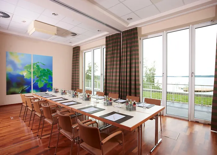 Seehotel Fleesensee 4*