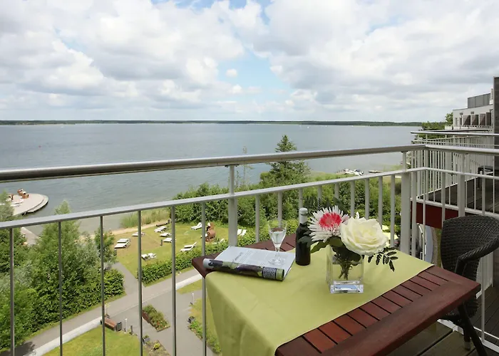 Seehotel Fleesensee Гёрен-Леббин