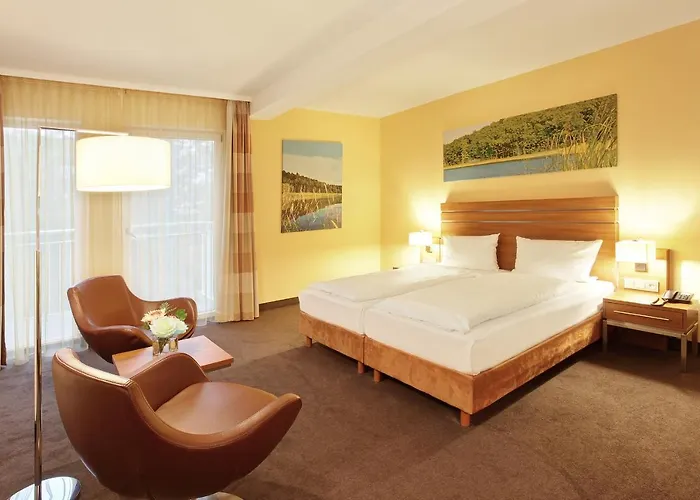 Отель Seehotel Fleesensee Гёрен-Леббин